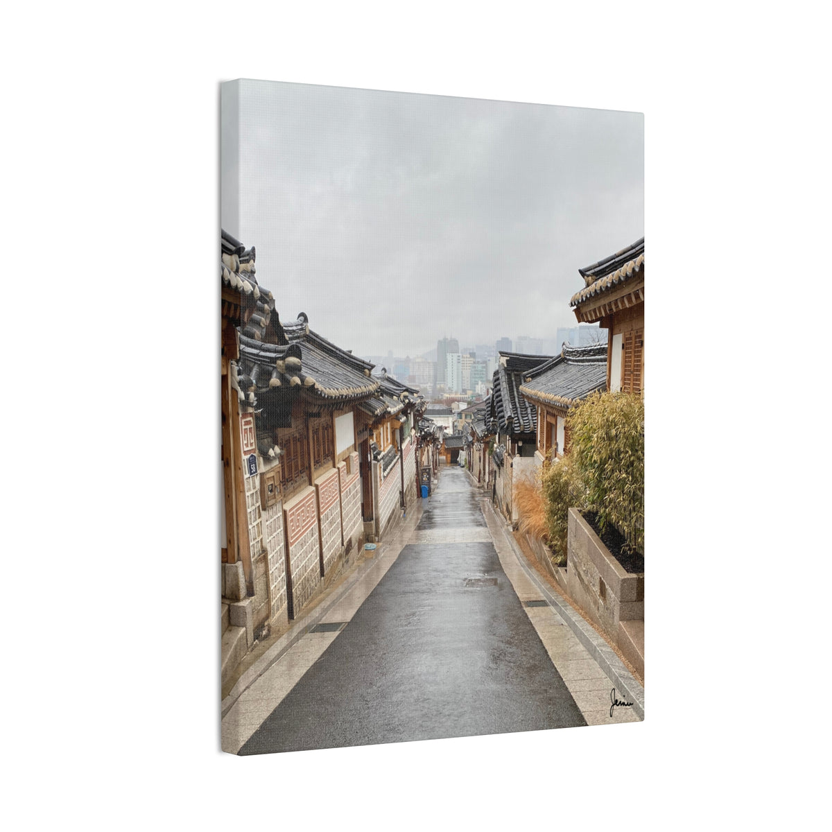 Rainy Day in Seoul Canvas